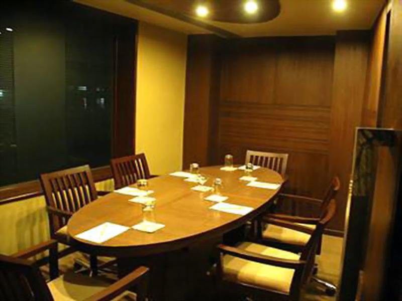 ​Justa Hyderabad Hotel Buitenkant foto